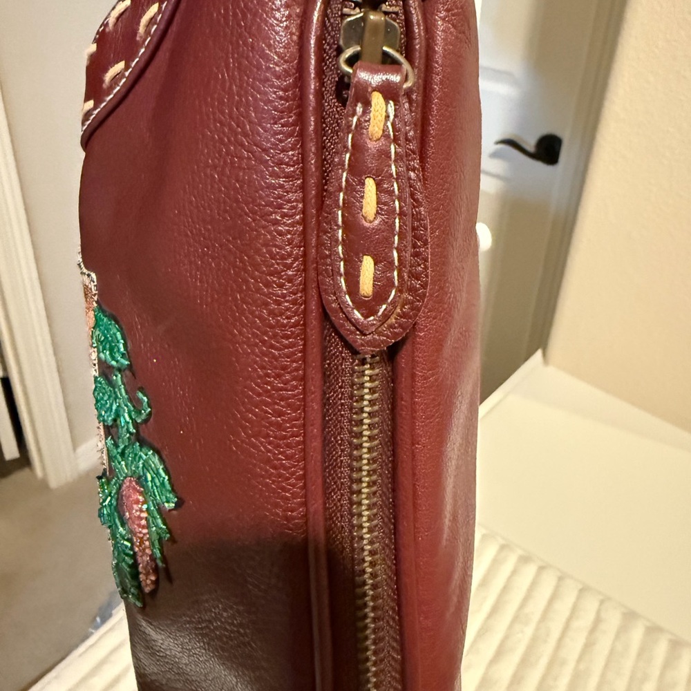 Isabella Fiore Yorkie Bag - Picture 15 of 16